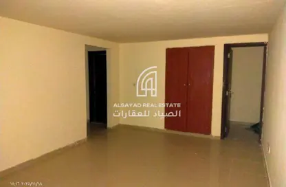 شقة - 2 غرف نوم - 3 حمامات للايجار في شارع التعاون الجديد - التعاون - الشارقة