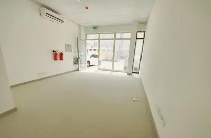 Shop - Studio for rent in SG Muwaileh Building - Muwaileh - Sharjah