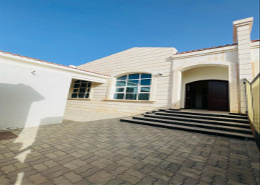 Villa - 3 bedrooms - 5 bathrooms for rent in Bida Bin Ammar - Asharej - Al Ain