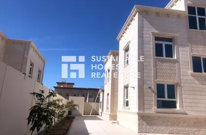 Villa - 4 Bedrooms - 5 Bathrooms for rent in Mohamed Bin Zayed City Villas - Mohamed Bin Zayed City - Abu Dhabi