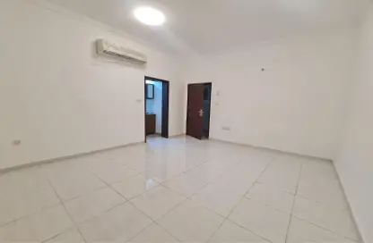 شقة - 1 حمام للايجار في البطين - أبوظبي