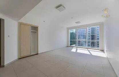 صورة لـ غرفة فارغة شقة - 2 غرف نوم - 4 حمامات للايجار في برج البطين - مساكن شاطئ الجميرا - دبي ، صورة رقم 1