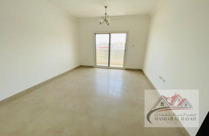 Apartment - 2 Bedrooms - 2 Bathrooms for rent in The Square 2 - Muwaileh Commercial - Sharjah