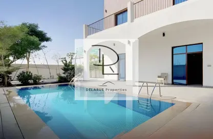 Villa - 5 Bedrooms - 7 Bathrooms for sale in Jumeirah Park - Dubai Villa - 5 Bedrooms - 7 Bathrooms for sale in Jumeirah Park - Dubai