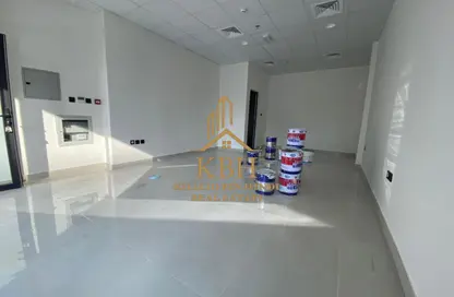 Shop - Studio - 1 Bathroom for rent in AlFalah - Muwaileh Commercial - Sharjah