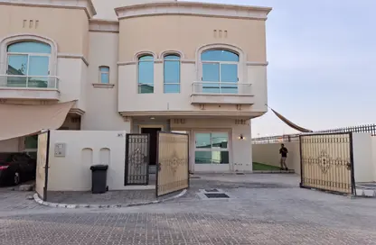 Villa - 4 Bedrooms - 6 Bathrooms for rent in Mohamed Bin Zayed City - Abu Dhabi
