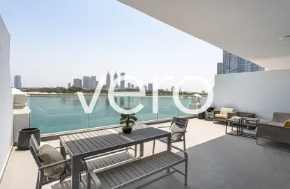 Apartment - 1 Bedroom - 2 Bathrooms for sale in Azure Residences - Palm Jumeirah - Dubai