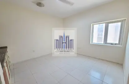 Apartment - Studio - 1 Bathroom for rent in Muwailih Building - Muwaileh - Sharjah