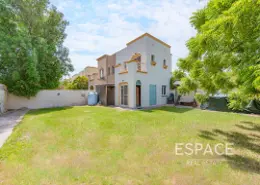 Outdoor House image for: Villa - 2 Bedrooms - 3 Bathrooms for sale in Springs 14 - The Springs - Dubai, Image 1