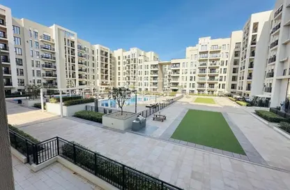 Apartment - 3 Bedrooms - 3 Bathrooms for sale in Hayat Boulevard-1A - Hayat Boulevard - Town Square - Dubai