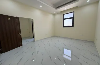 Apartment - Studio - 1 Bathroom for rent in Khalifa City A Villas - Khalifa City A - Khalifa City - Abu Dhabi