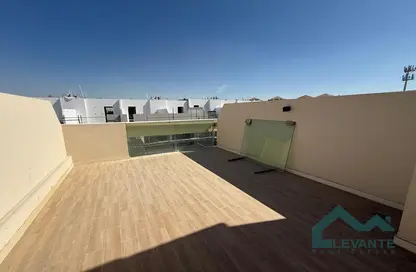 Villa - 4 Bedrooms - 5 Bathrooms for sale in Verdana Residence 10 - Dubai Investment Park (DIP) - Dubai