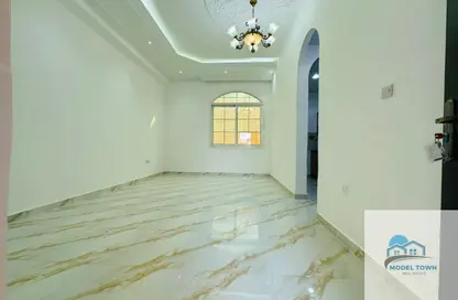 Apartment - Studio - 1 Bathroom for rent in Shakhbout City - Abu Dhabi