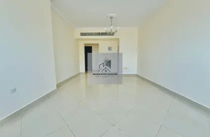 شقة - 3 غرف نوم - 3 حمامات للايجار في شارع التعاون الجديد - التعاون - الشارقة