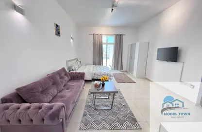 Apartment - Studio - 1 Bathroom for rent in Khalifa City A Villas - Khalifa City A - Khalifa City - Abu Dhabi