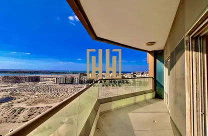 Apartment - 3 Bedrooms - 4 Bathrooms for rent in Al Sondos Tower - Al Khan Lagoon - Al Khan - Sharjah