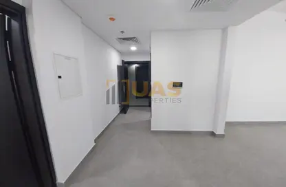 Apartment - 1 Bedroom - 2 Bathrooms for rent in Jumeirah Garden City - Al Satwa - Dubai