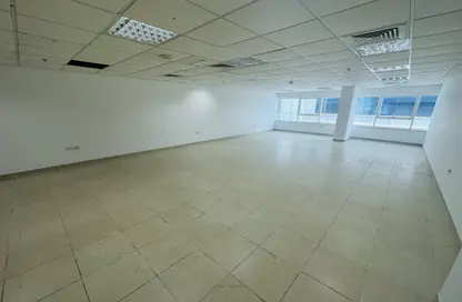 Office Space - Studio - 1 Bathroom for rent in Hamsah A - Al Karama - Dubai