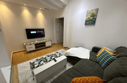 Apartment - Studio - 1 Bathroom for rent in Al Khan Corniche - Al Khan - Sharjah