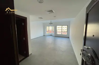 Apartment - 2 Bedrooms - 2 Bathrooms for rent in Al Majaz 2 - Al Majaz - Sharjah Apartment - 2 Bedrooms - 2 Bathrooms for rent in Al Majaz 2 - Al Majaz - Sharjah