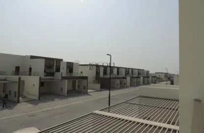 صورة لـ مبنى خارجي تاون هاوس - 3 غرف نوم - 3 حمامات للبيع في الحقول - المنطقة 11 - مدينة الشيخ محمد بن راشد - دبي ، صورة رقم 1