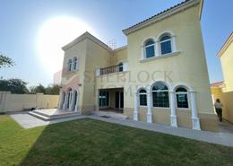 Outdoor House image for: Villa - 3 bedrooms - 4 bathrooms for rent in Legacy - Jumeirah Park - Dubai, Image 1