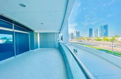 Apartment - 5 Bedrooms - 5 Bathrooms for rent in Mina Tower - Mina Road - Tourist Club Area - Abu Dhabi