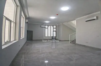 فيلا - 8 غرف نوم - 8 حمامات للايجار في مدينة الرياض - أبوظبي
