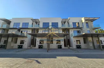 شقة - 4 غرف نوم - 5 حمامات للايجار في حي 1C - مثلث قرية الجميرا - دبي