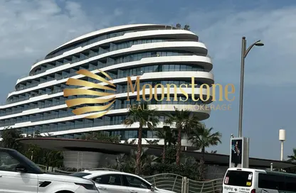 Villa - Studio - 4 Bathrooms for rent in Jumeirah 3 - Jumeirah - Dubai