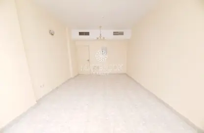 Empty Room image for: Apartment - 1 Bedroom - 2 Bathrooms for rent in Al Majaz 3 - Al Majaz - Sharjah, Image 1
