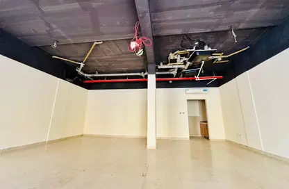 Shop - Studio - 1 Bathroom for rent in J07 - Morocco Cluster - International City - Dubai