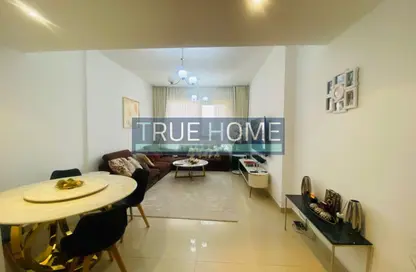 شقة - 2 غرف نوم - 3 حمامات للبيع في الخان - الشارقة