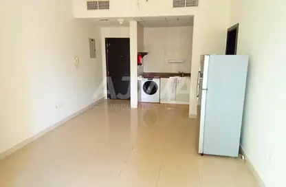 Apartment - 1 Bedroom - 1 Bathroom for rent in Lake City Tower - JLT Cluster D - Jumeirah Lake Towers - Dubai