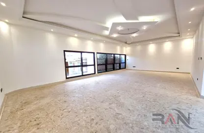 Apartment - 4 Bedrooms - 5 Bathrooms for rent in 21 Villas Project - Khalidiya Street - Al Khalidiya - Abu Dhabi
