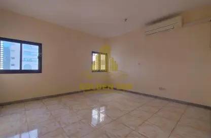 Apartment - 1 Bedroom - 1 Bathroom for rent in East Corniche road - Hamdan Street - Abu Dhabi
