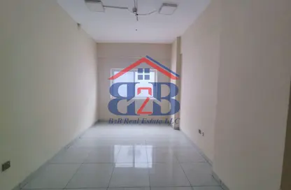 Apartment - 2 Bedrooms - 3 Bathrooms for rent in Al Muraqqabat - Deira - Dubai
