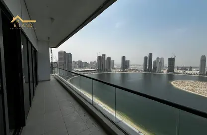 Apartment - 3 Bedrooms - 5 Bathrooms for rent in Al Khan Corniche - Al Khan - Sharjah