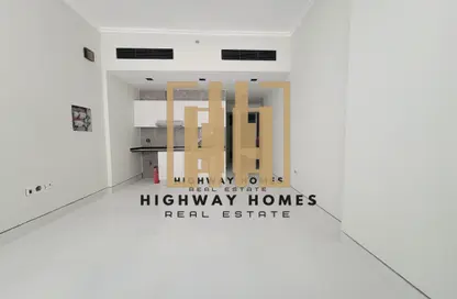 Apartment - Studio - 1 Bathroom for rent in Sarab 2 - Aljada - Sharjah