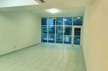 Apartment - 1 Bedroom - 2 Bathrooms for rent in Bay Square Building 9 - Bay Square - Business Bay - Dubai