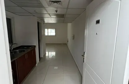 Apartment - Studio - 1 Bathroom for rent in Al Khan Lagoon Tower - Al Khan Lagoon - Al Khan - Sharjah Apartment - Studio - 1 Bathroom for rent in Al Khan Lagoon Tower - Al Khan Lagoon - Al Khan - Sharjah