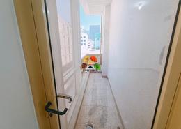 Apartment - 2 bedrooms - 2 bathrooms for rent in Hamdan Street - Abu Dhabi