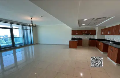 شقة - غرفة نوم - 2 حمامات للبيع في مساكن كورنيش عجمان - طريق كورنيش عجمان - عجمان