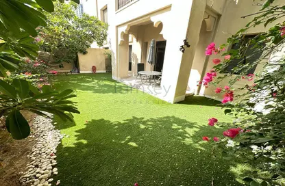 Garden image for: Apartment - 2 Bedrooms - 3 Bathrooms for rent in Reehan 6 - Reehan - Old Town - Dubai, Image 1