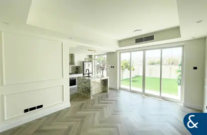 فيلا - 3 غرف نوم - 3 حمامات للبيع في الينابيع 10 - الينابيع - دبي فيلا - 3 غرف نوم - 3 حمامات للبيع في الينابيع 10 - الينابيع - دبي