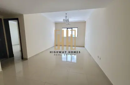 Apartment - 1 Bedroom - 2 Bathrooms for rent in Muwailih Building - Muwaileh - Sharjah