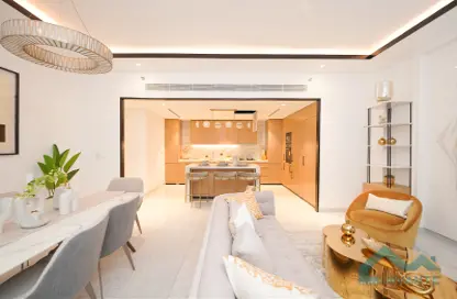 صورة لـ غرفة المعيشة / غرفة الطعام شقة - 2 غرف نوم للبيع في عزيزي فينيسيا - دبي الجنوب (مركز دبي العالمي) - دبي ، صورة رقم 1