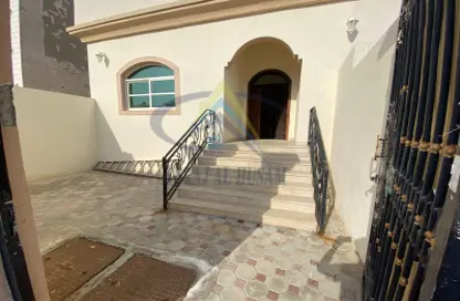 Apartment - 4 Bedrooms - 5 Bathrooms for rent in Villa Compound - Khalifa City - Abu Dhabi
