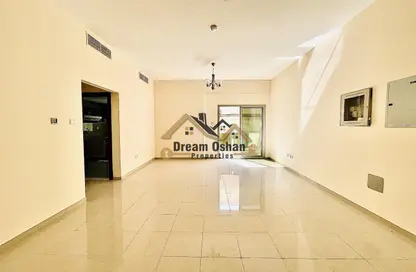 Apartment - 1 Bedroom - 3 Bathrooms for rent in Al Khair Building - Dubai Silicon Oasis - Dubai