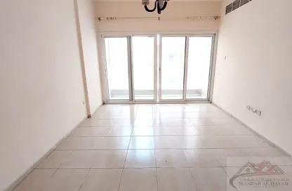 شقة - 2 غرف نوم - 2 حمامات للايجار في مبنى الشايبا 334 - النهدة - الشارقة